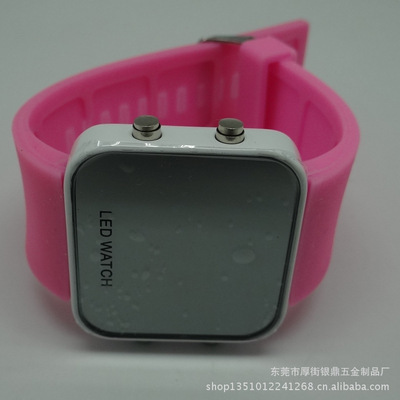 工廠低價(jià)零售批發(fā)硅膠LED手表——市場暢銷學(xué)生手表詳解